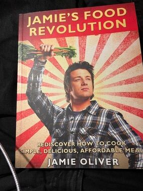 Jamie Oliver "Jamie's Food Revolution" Cookbook - Red Cover